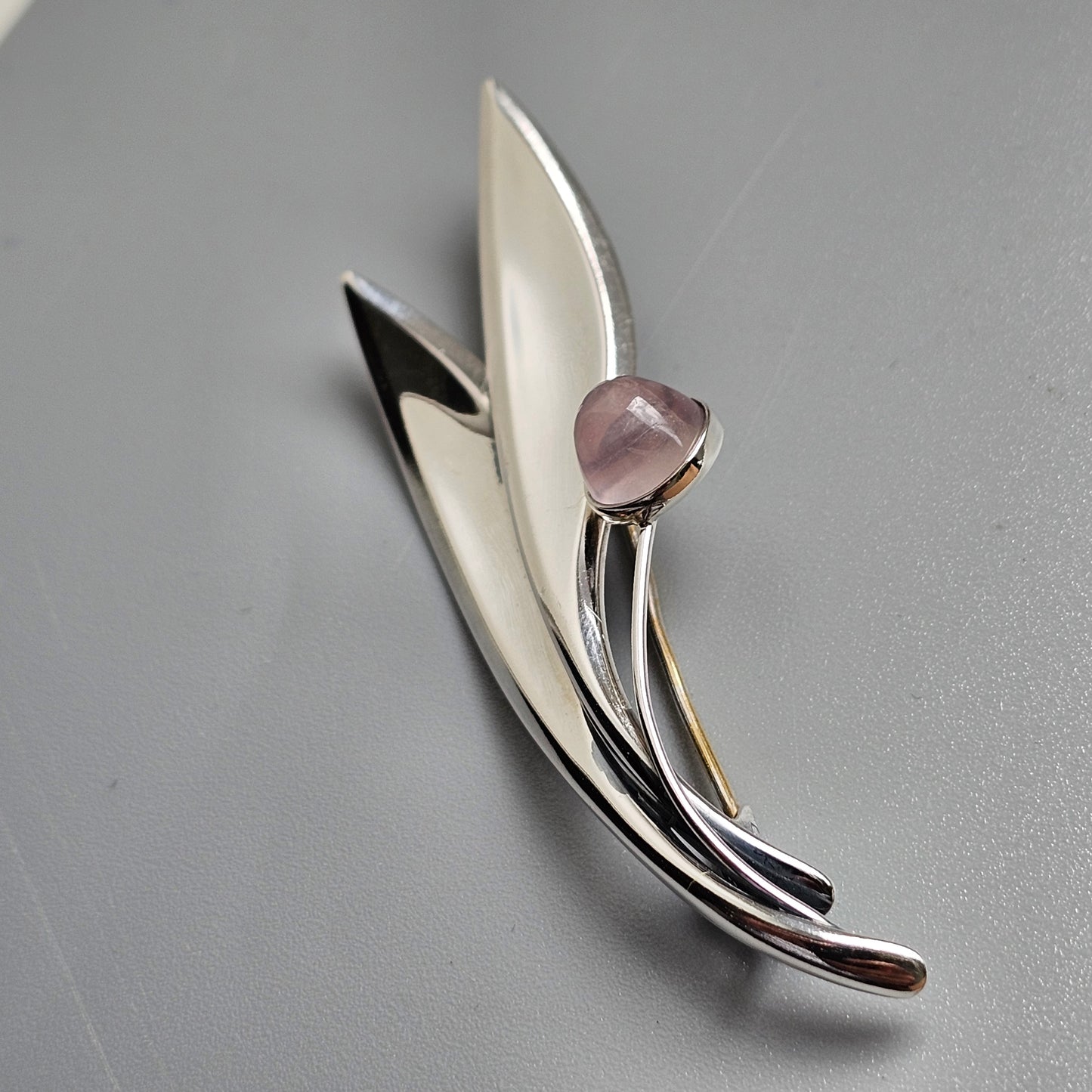 1960s Vintage Modernist Silver Rose Quartz Flower Brooch by Elis Kauppi for Kupittaan Kulta 1960