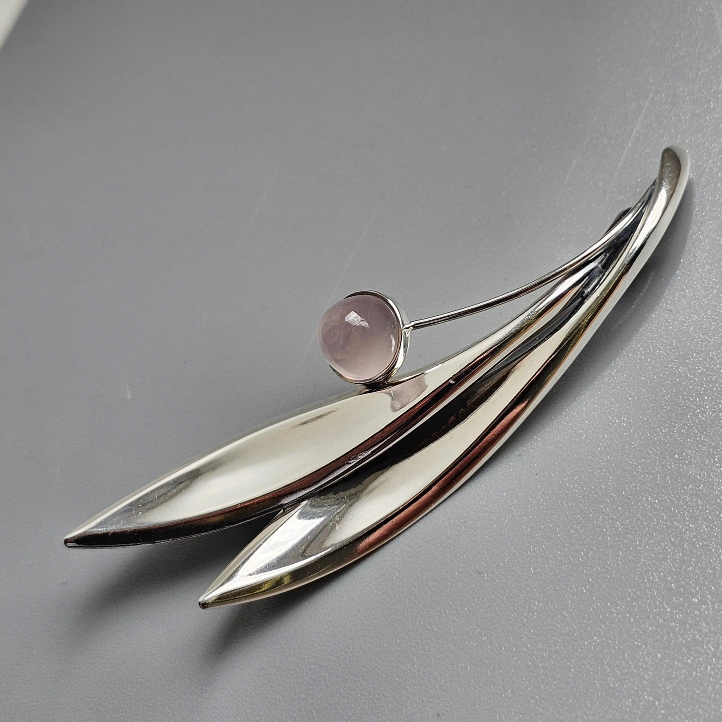 1960s Vintage Modernist Silver Rose Quartz Flower Brooch by Elis Kauppi for Kupittaan Kulta 1960