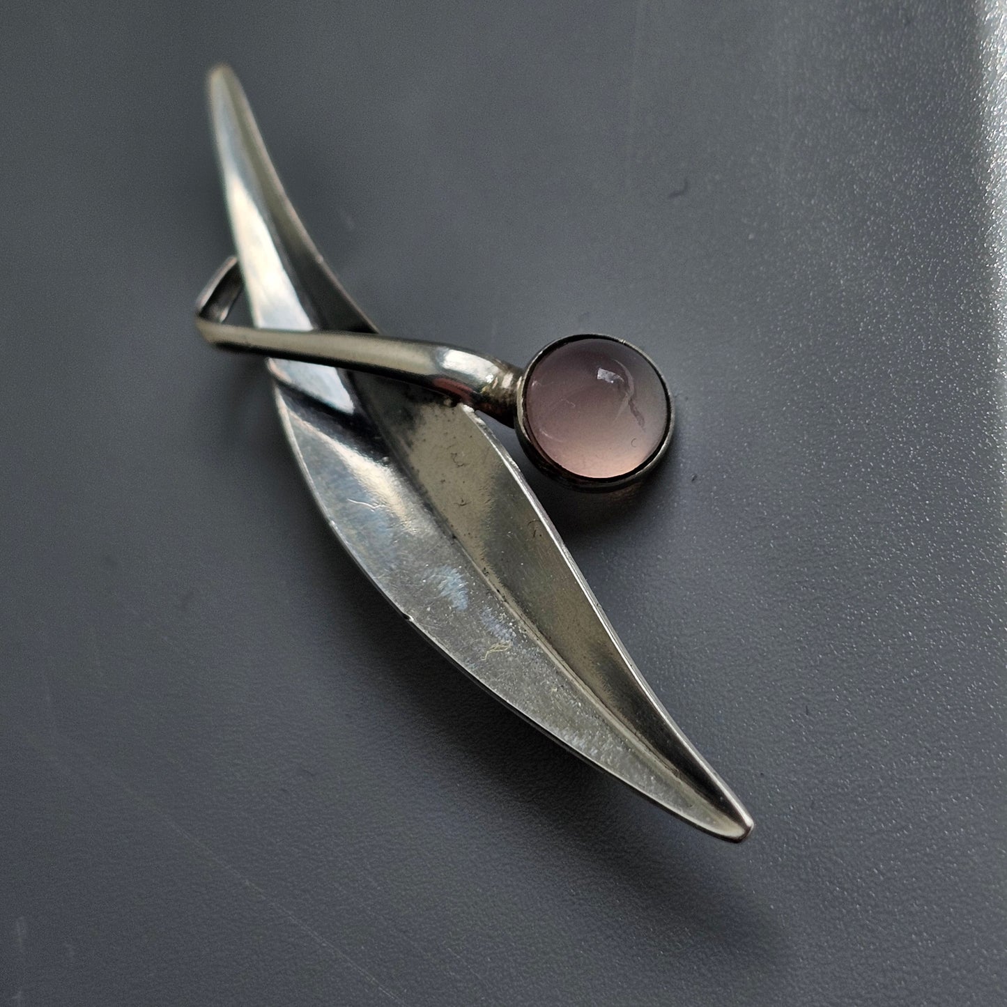 1960s Vintage Modernist Silver Rose Quartz Flower Brooch by Elis Kauppi for Kupittaan Kulta