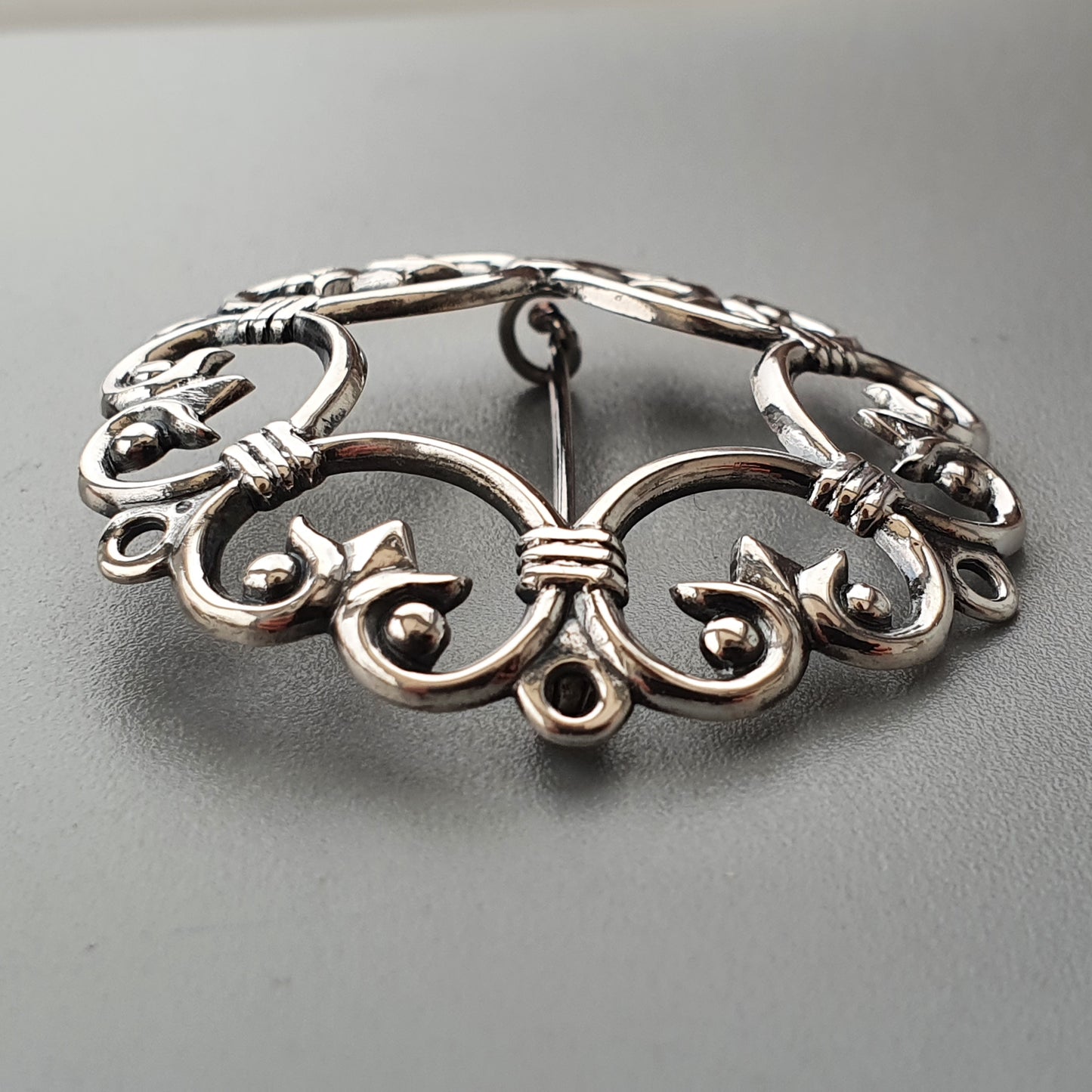 Finnish Kalevala Koru Middle Ages Style Suotniemen Solki Silver Brooch